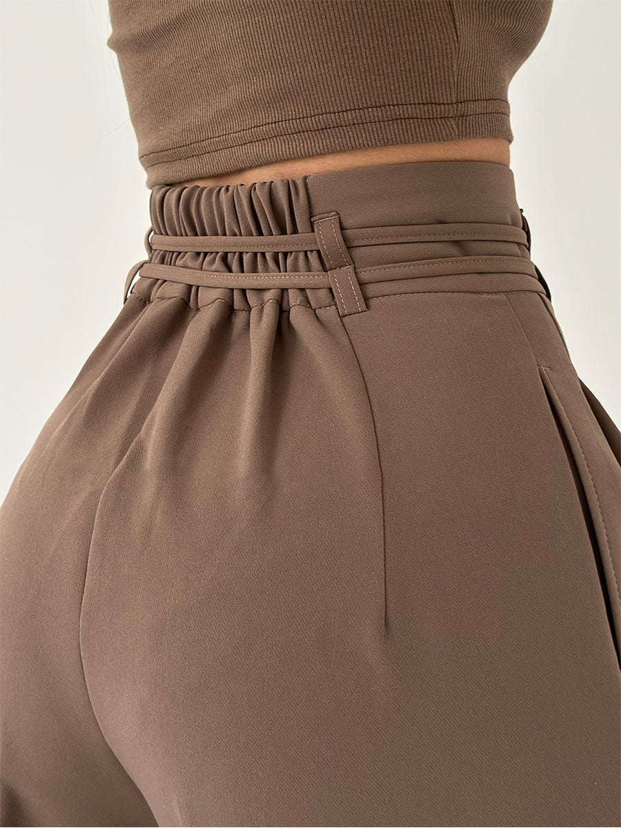 Lina™ | Elegante broek met wijde pijpen, hoge tailleband en riemdetail