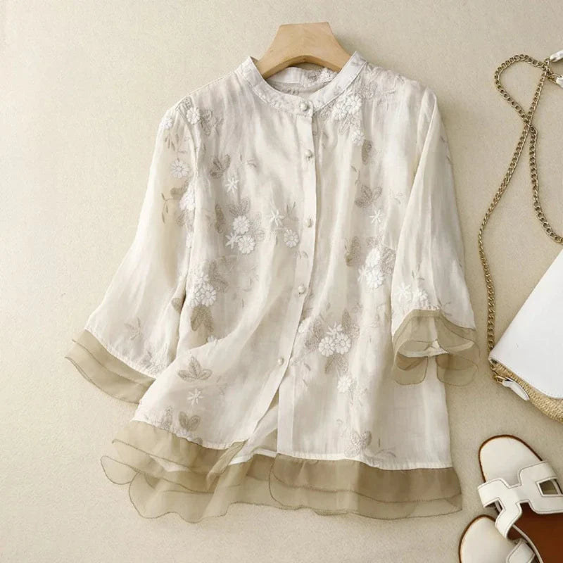 Laurienne™ | Geborduurde blouse