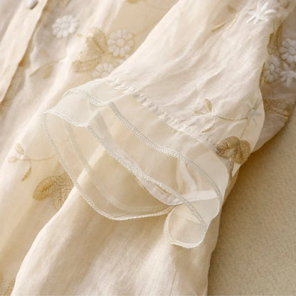 Laurienne™ | Geborduurde blouse