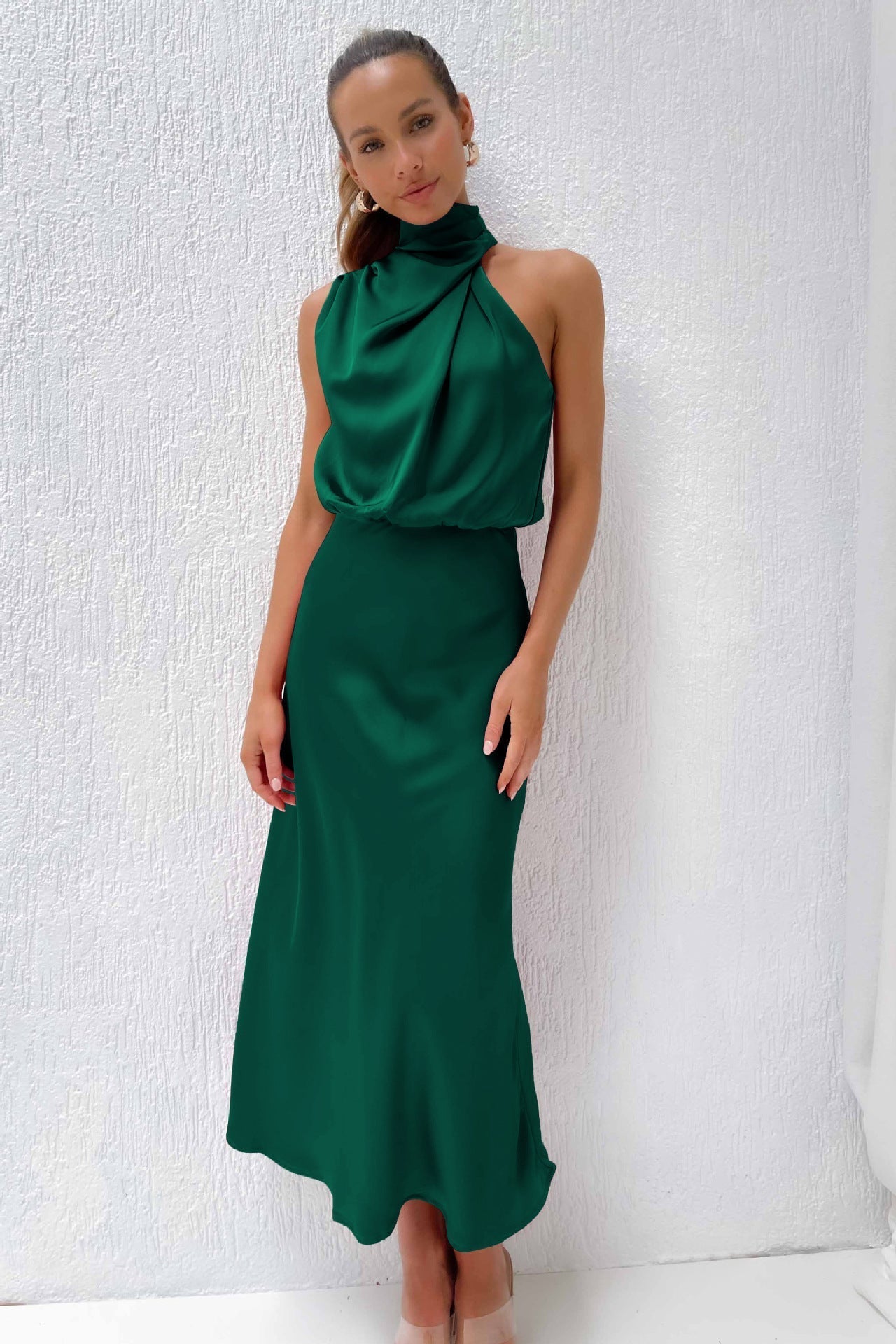 Carlina™ | Satijnen maxi-jurk met halterhals