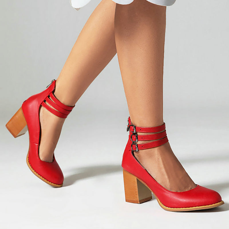 Luna | Gladde sandalen met enkelbandje en brede hak