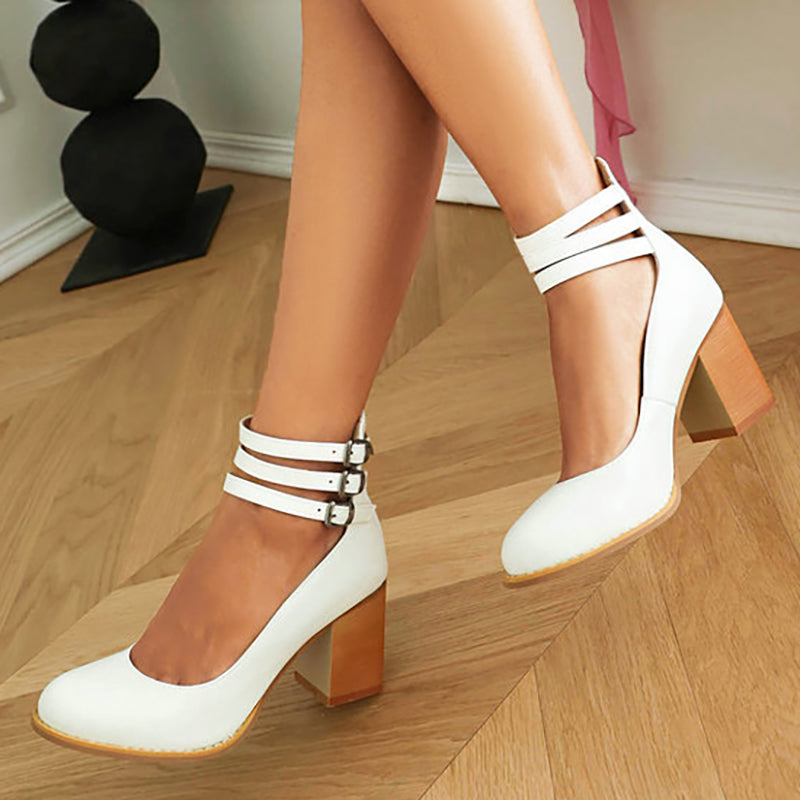 Luna | Gladde sandalen met enkelbandje en brede hak