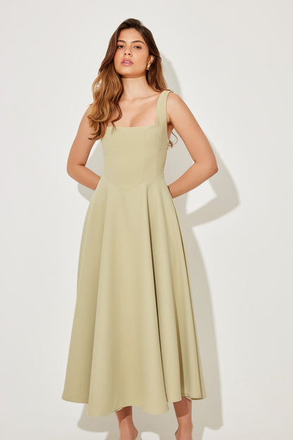 Elise™ | Elegante Midi-jurk met vierkante halslijn