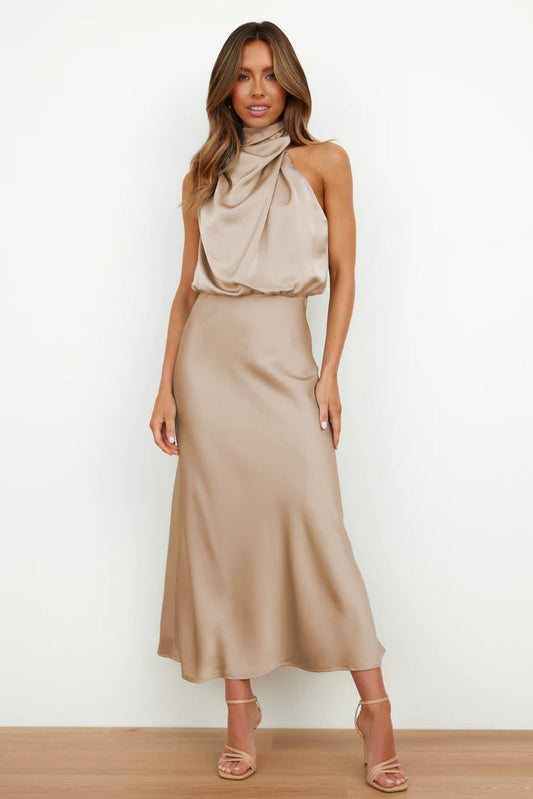 Carlina™ | Satijnen maxi-jurk met halterhals
