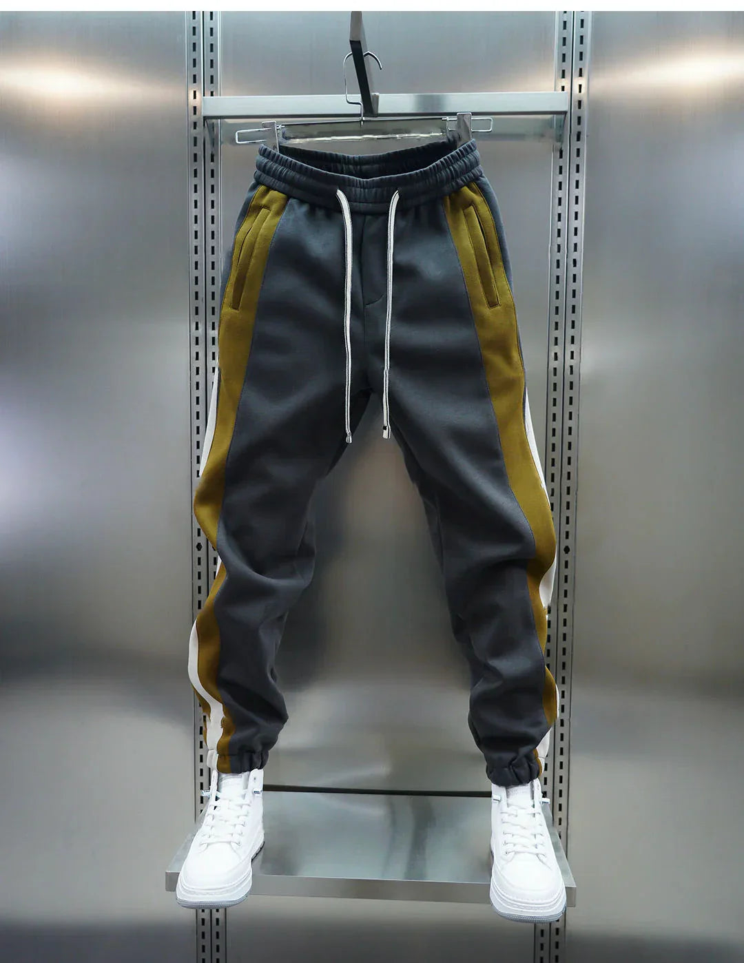 Van Der Waal Mode™ | Trendy broek met contrasterende strepen