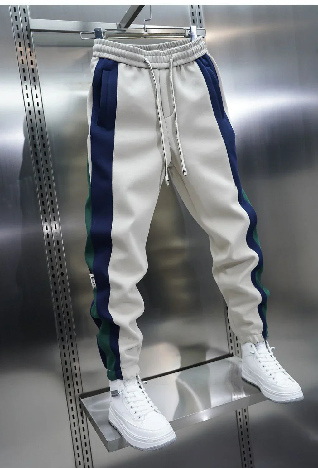 Van Der Waal Mode™ | Trendy broek met contrasterende strepen