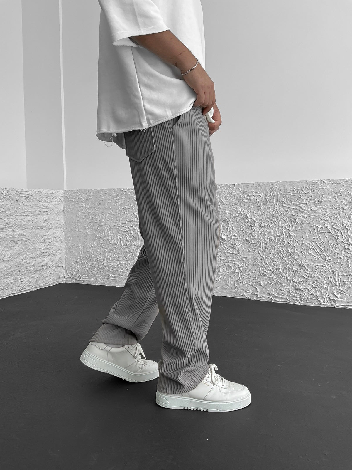 Van Der Waal Mode™ | Relaxte geribbelde broek
